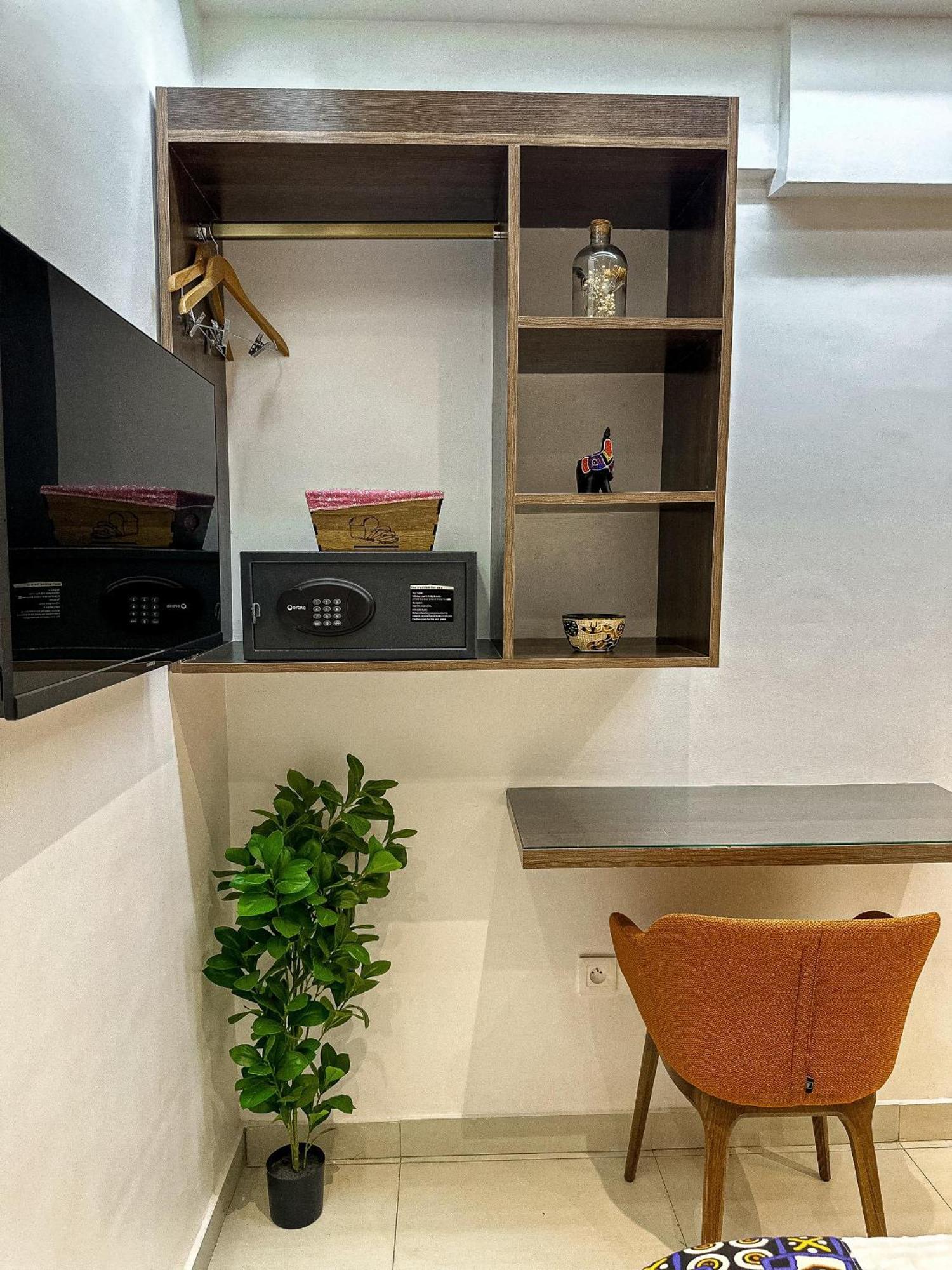 Klik Klak Appart Hotel Cotonou Bagian luar foto