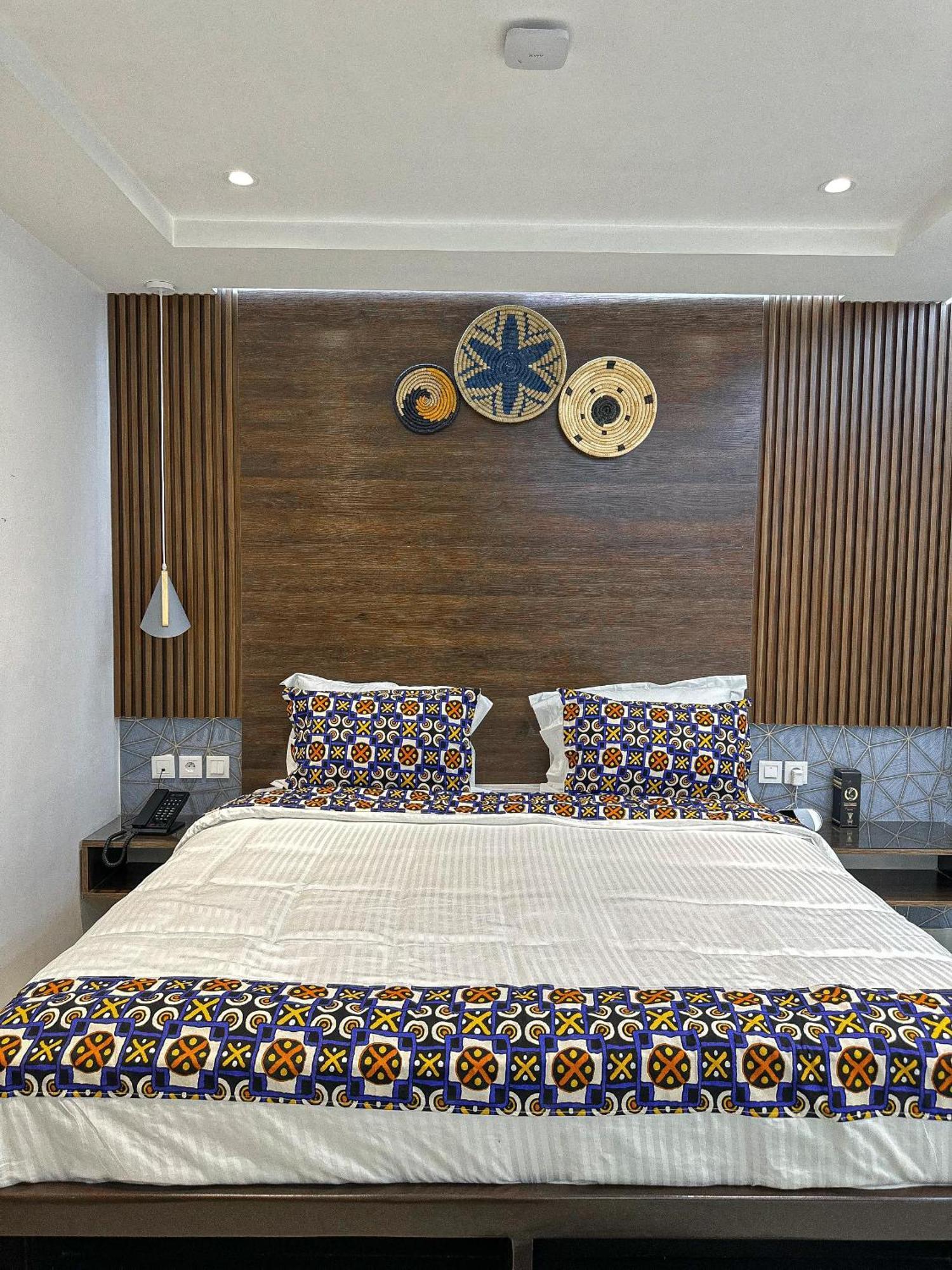 Klik Klak Appart Hotel Cotonou Bagian luar foto